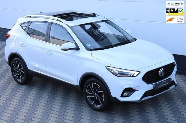 Occasion MG ZS Luxury 111 PK (81 kW) 2022 Wit Sedan