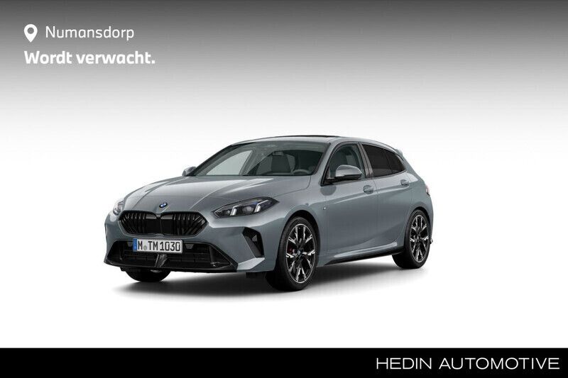 Grijs Nieuw 2024 BMW 120 M Sport Hatchback | € 59.478 - Afbeelding 1/4