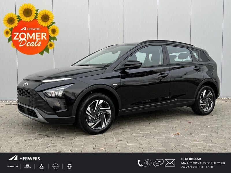 Phantom black (donker zwart) Gebruikt 2024 Hyundai Bayon Comfort SUV | € 23.835 (Duur) - Afbeelding 1/4