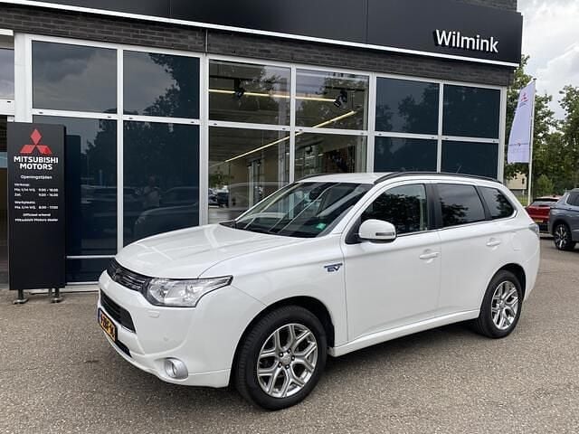 Wit Gebruikt 2014 Mitsubishi Outlander SUV | € 9.695 (Goede deal) - Afbeelding 1/4