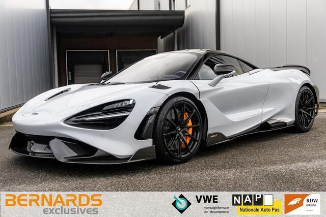 Grijs, metallic lak Gebruikt 2021 McLaren 765LT Coupé | € 529.950 - Afbeelding 1/4