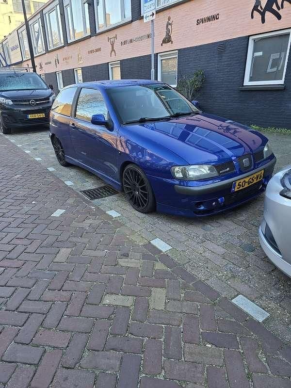 Gebruikt 2001 Cupra Ibiza Sedan | € 2.500 - Afbeelding 1/4