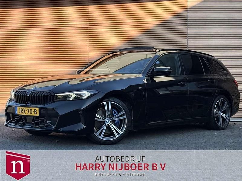 Occasion BMW 330e M Sport 2023 Zwart Stationwagen