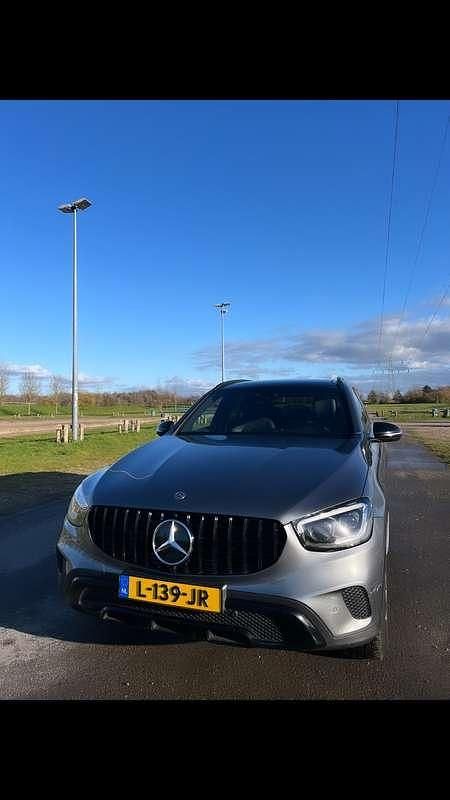 Gebruikt 2020 Mercedes GLC300e AMG line SUV | € 35.000 (Duur) - Afbeelding 1/4