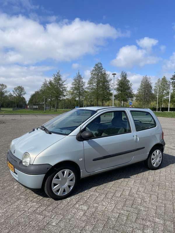 Gebruikt 2004 Renault Twingo Authentique Hatchback | € 950 (Eerlijke prijs) - Afbeelding 1/4