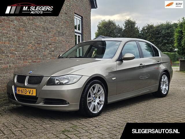 Bruin Gebruikt 2007 BMW 325 Sedan | € 6.950 (Eerlijke prijs) - Afbeelding 1/4