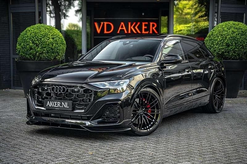 Zwart Gebruikt 2025 Audi Q8 SUV | € 143.450 - Afbeelding 1/4