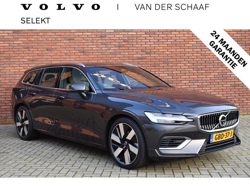 Grijs Gebruikt 2024 Volvo V60 Plus Stationwagen | € 49.800 (Eerlijke prijs) - Afbeelding 1/4