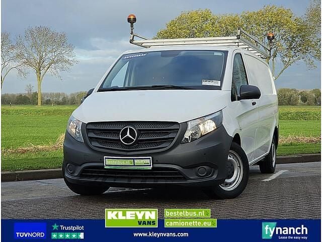 Wit Gebruikt 2022 Mercedes Vito MPV | € 19.750 (Super prijs) - Afbeelding 1/3