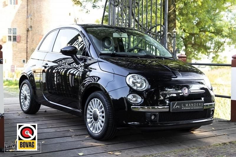 Zwart Gebruikt 2012 Fiat 500 Lounge Hatchback | € 6.790 (Eerlijke prijs) - Afbeelding 1/4