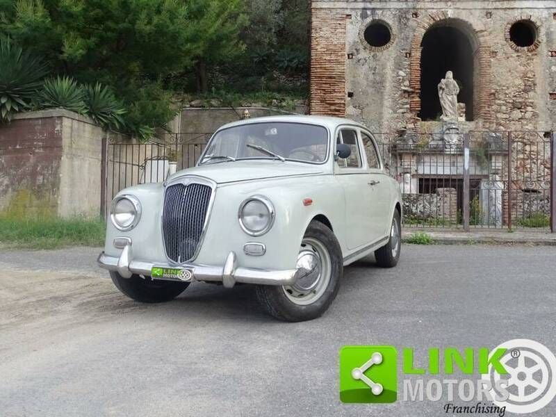Grijs Gebruikt 1957 Lancia Appia Sedan | € 13.500 - Afbeelding 1/4