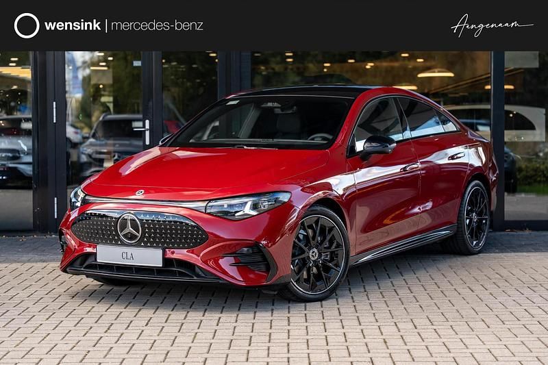 Rood Nieuw 2025 Mercedes CLA 250+ Edition Sedan | € 60.134 - Afbeelding 1/4
