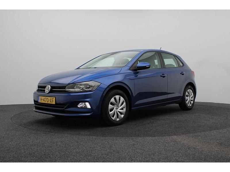 Blauw, metallic lak Gebruikt 2020 VW Polo Comfortline Hatchback | € 14.900 (Eerlijke prijs) - Afbeelding 1/4