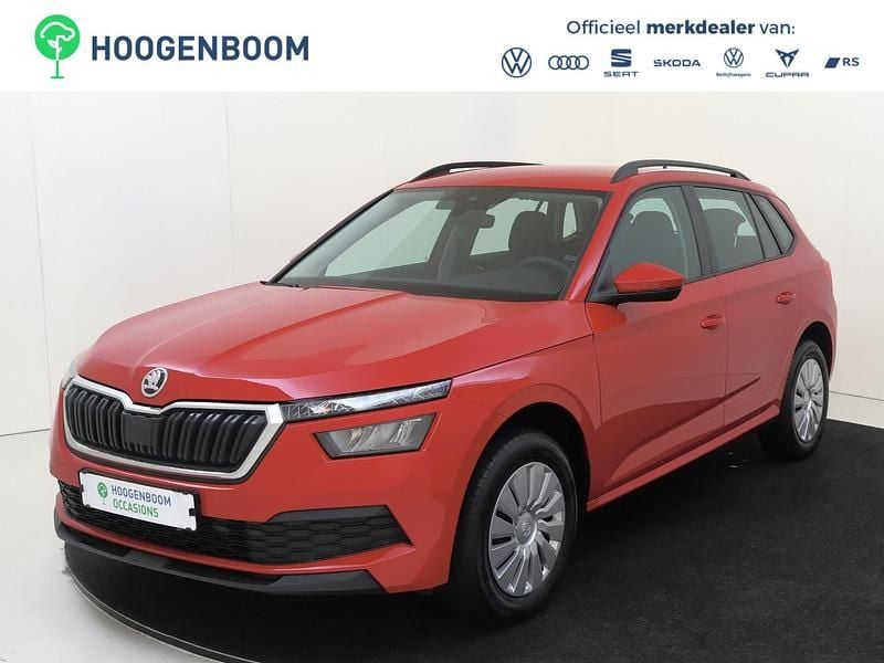 Rood Occasion 2023 Skoda Kamiq Active SUV | € 19.450 (Eerlijke prijs) - Afbeelding 1/4
