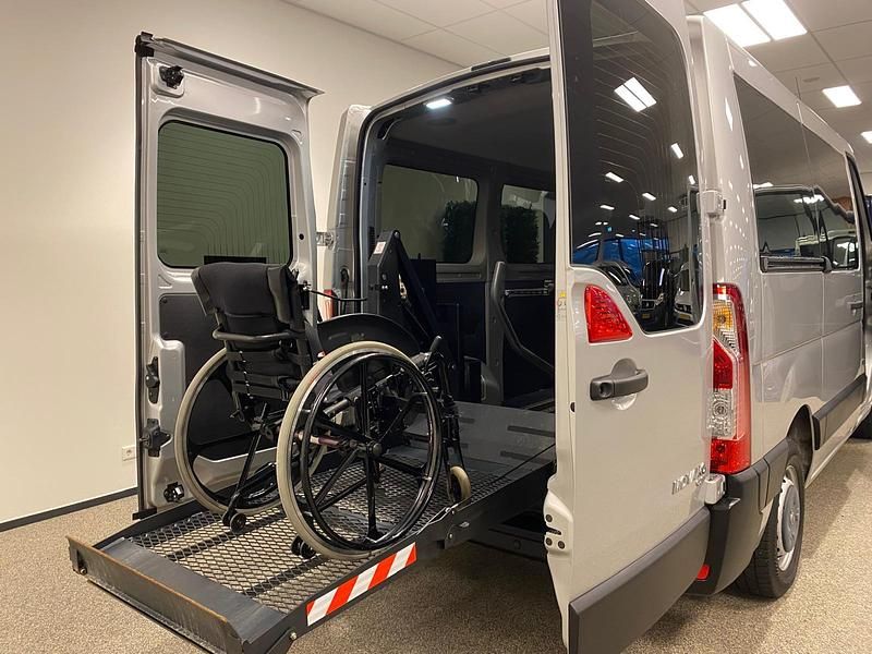 Occasion Opel Movano 125 PK (91 kW) 2012 Zilver Van