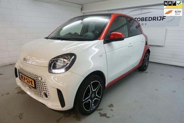 Wit Gebruikt 2021 Smart ForFour Electric Drive Hatchback | € 11.950 (Eerlijke prijs) - Afbeelding 1/4