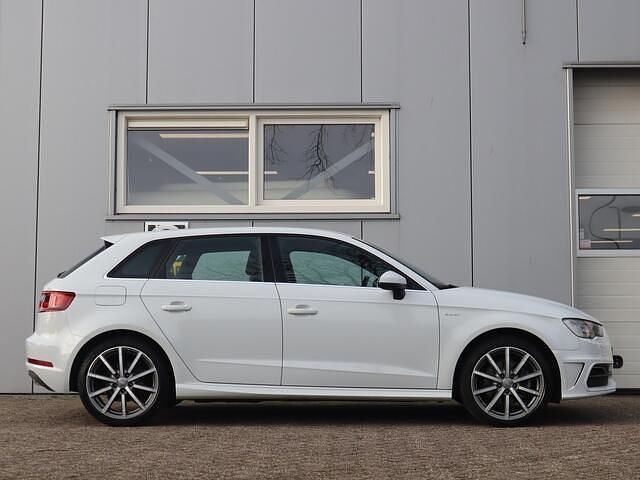 Occasion Audi A3 Sportback Ambition 150 PK (110 kW) 2015 Wit Hatchback