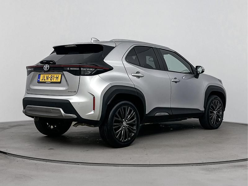Occasion Toyota Yaris Cross Limited 116 PK (85 kW) 2022 Zilver (metallic) SUV