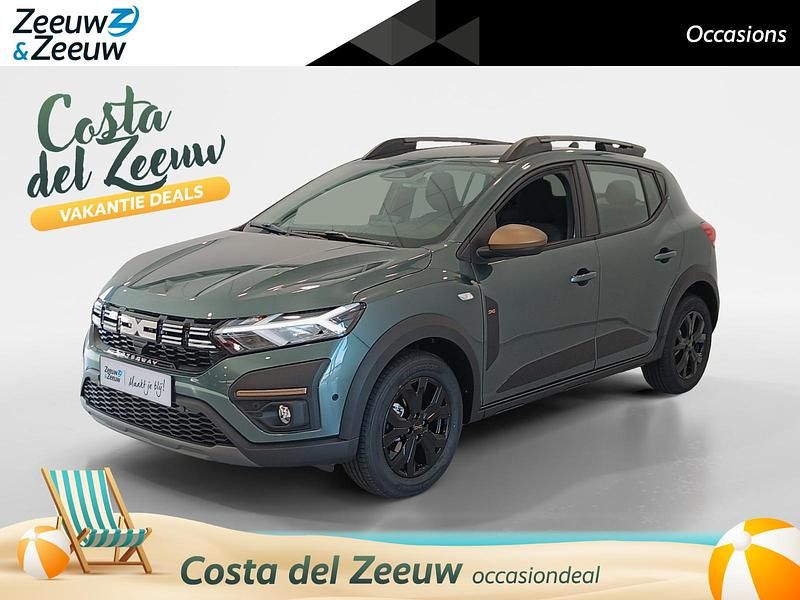 Vert cedre Gebruikt 2025 Dacia Sandero Extreme Hatchback | € 25.395 (Duur) - Afbeelding 1/4