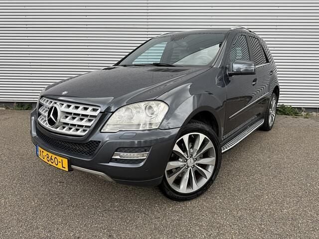 Grijs Gebruikt 2011 Mercedes 350 MPV | € 17.945 (Super prijs) - Afbeelding 1/4