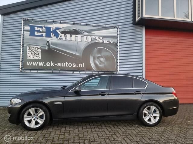 Grijs Gebruikt 2011 BMW 523 Executive Sedan | € 11.445 (Goede deal) - Afbeelding 1/4