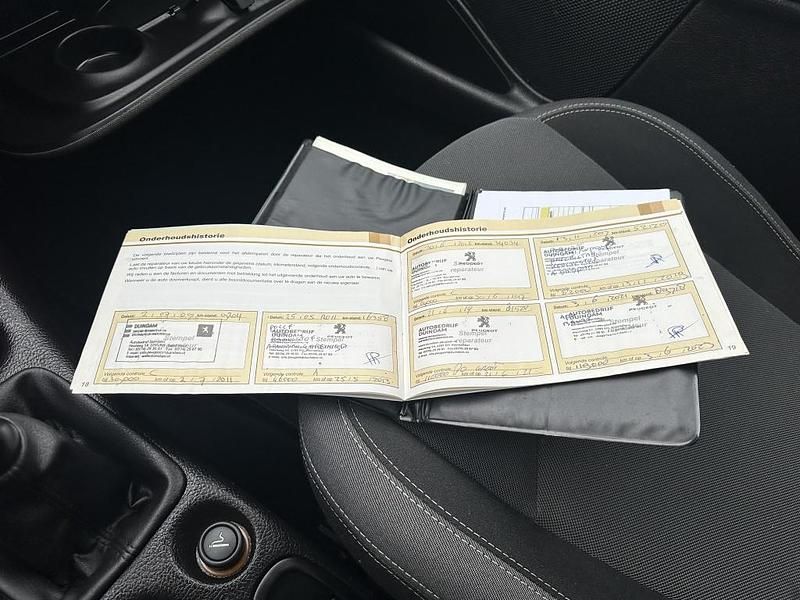 Occasion Peugeot 206 Forever 75 PK (55 kW) 2007 Grijs Hatchback