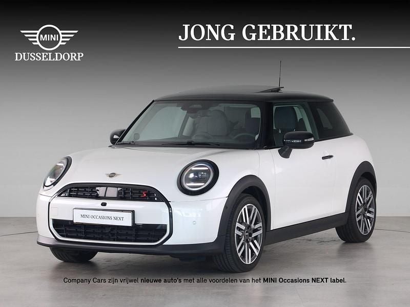 Wit Nieuw 2025 Mini Cooper S Classic Hatchback | € 41.700 (Goede deal) - Afbeelding 1/4