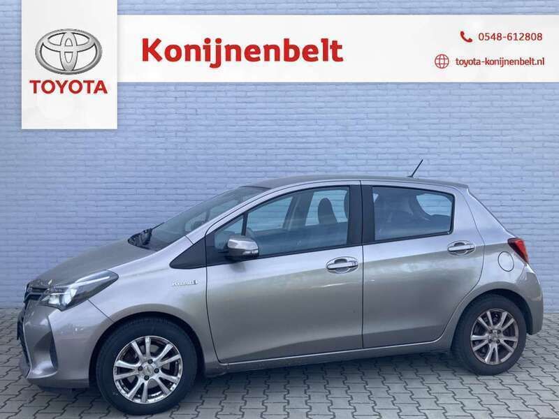 Bruin Gebruikt 2015 Toyota Yaris Hybrid Hatchback | € 13.495 (Duur) - Afbeelding 1/3