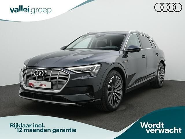 Grijs (metallic) Occasion 2020 Audi e-tron Comfort SUV | € 28.800 (Goede deal) - Afbeelding 1/4
