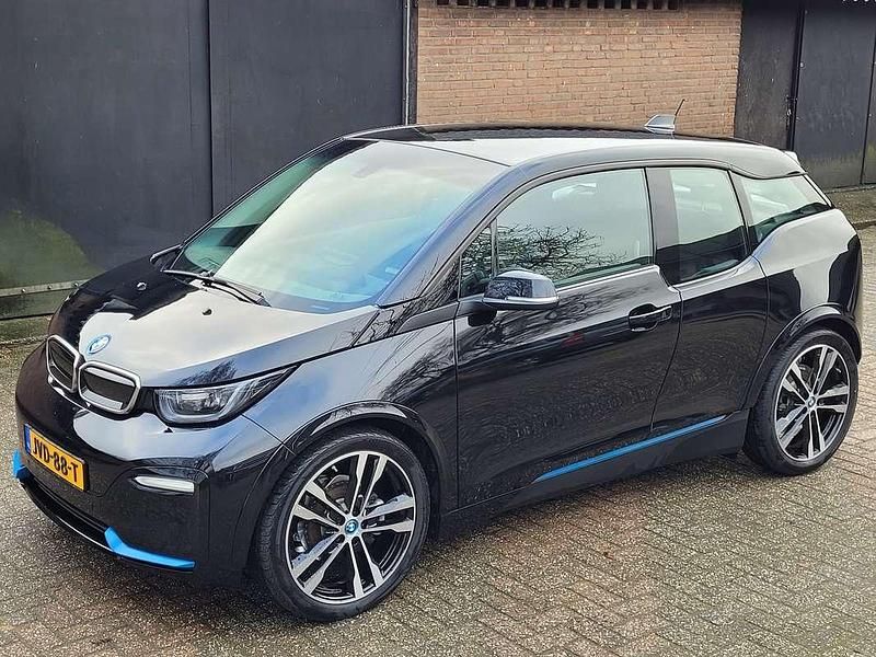 Zwart Occasion 2021 BMW i3 Hatchback | € 18.900 (Super prijs) - Afbeelding 1/4