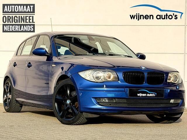 Blauw (metallic) Gebruikt 2008 BMW 116 Executive Hatchback | € 4.999 (Eerlijke prijs) - Afbeelding 1/4