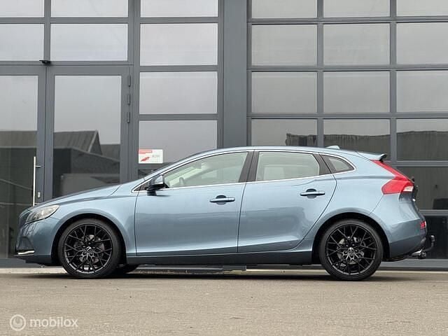 Occasion Volvo V40 Summum 179 PK (131 kW) 2012 Blauw Hatchback