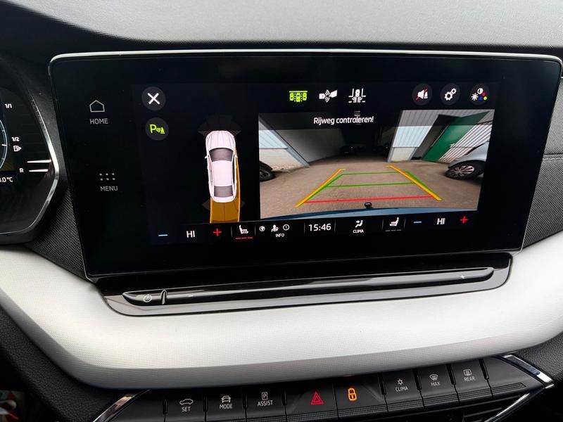 Occasion Skoda Octavia Business Line 110 PK (80 kW) 2022 Blauw Hatchback