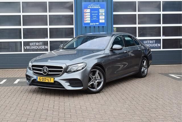 Grijs Gebruikt 2019 Mercedes E350 Premium Sedan | € 44.950 (Goede deal) - Afbeelding 1/4