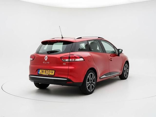 Occasion Renault Clio GrandTour Expression 2016 Rood (metallic) Stationwagen