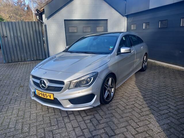 Grijs Occasion 2016 Mercedes CLA180 Shooting Brake Ambition Stationwagen | € 13.500 (Iets duurder) - Afbeelding 1/4