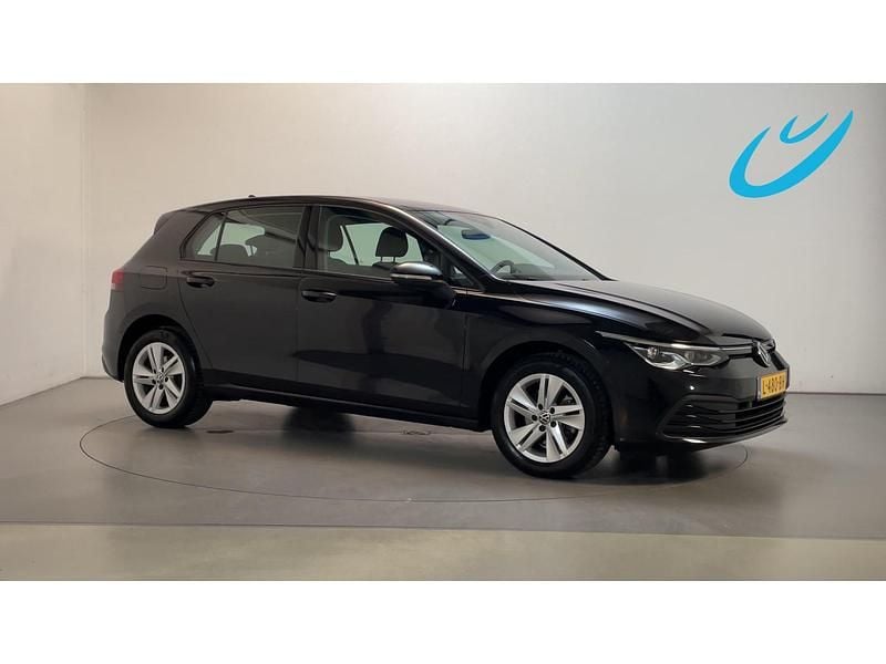 Zwart Gebruikt 2021 VW Golf VIII Business Hatchback | € 21.450 (Eerlijke prijs) - Afbeelding 1/3