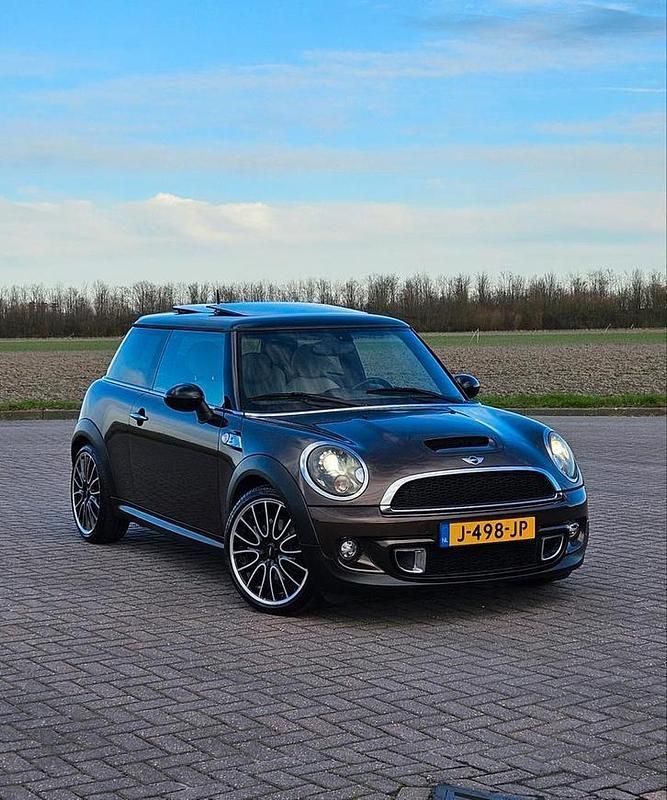 Gebruikt 2010 Mini Cooper S Hatchback | € 6.500 (Eerlijke prijs) - Afbeelding 1/4