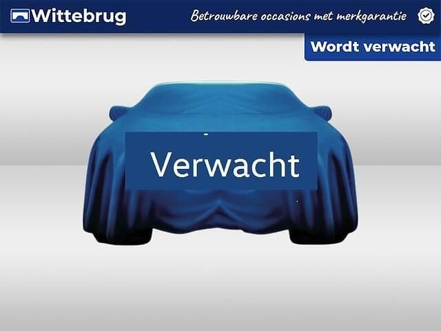Wit Occasion 2021 VW Golf VIII Active Hatchback | € 23.950 (Goede deal) - Afbeelding 1/2