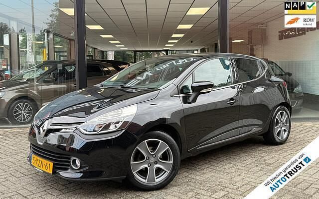 Zwart Gebruikt 2014 Renault Clio IV Hatchback | € 7.940 (Eerlijke prijs) - Afbeelding 1/4