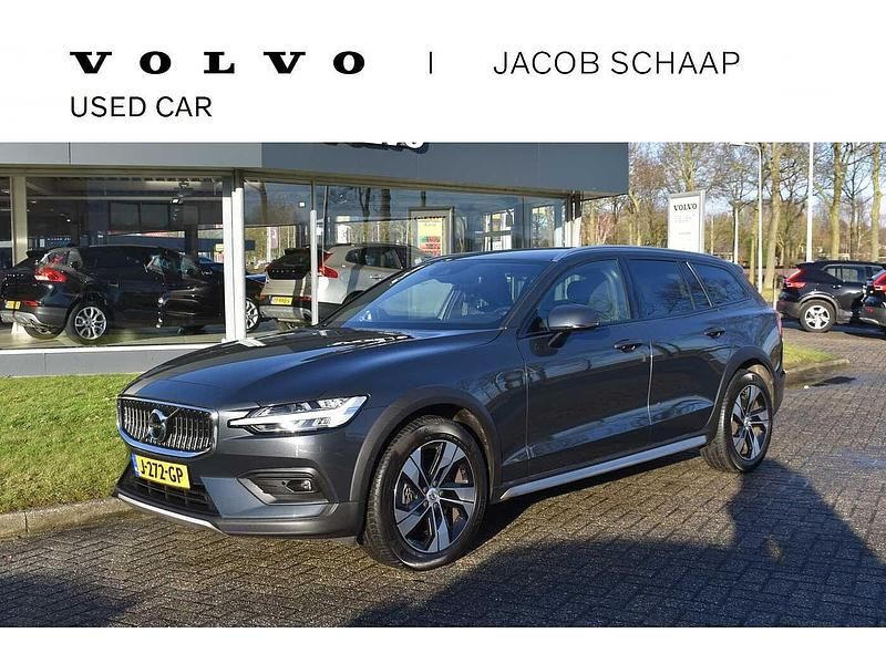 Occasion 2019 Volvo V60 CC Pro Stationwagen | € 28.500 (Eerlijke prijs) - Afbeelding 1/4