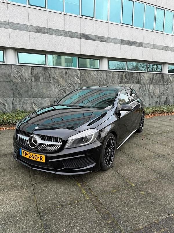 Gebruikt 2015 Mercedes A180 | € 16.950 (Duur) - Afbeelding 1/4