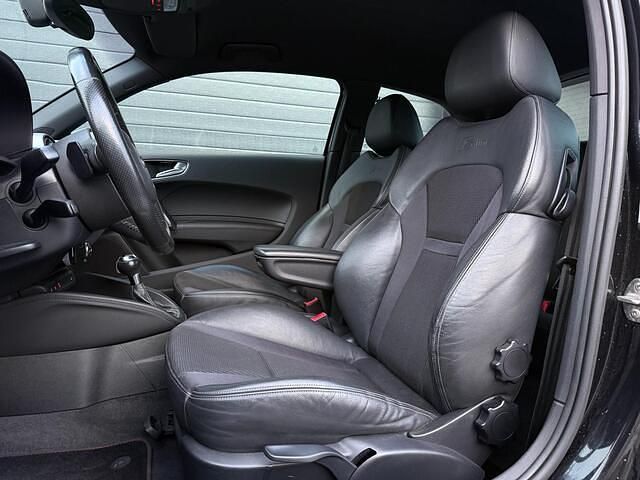 Occasion Audi A1 Comfort 185 PK (136 kW) 2012 Zwart (metallic) Hatchback