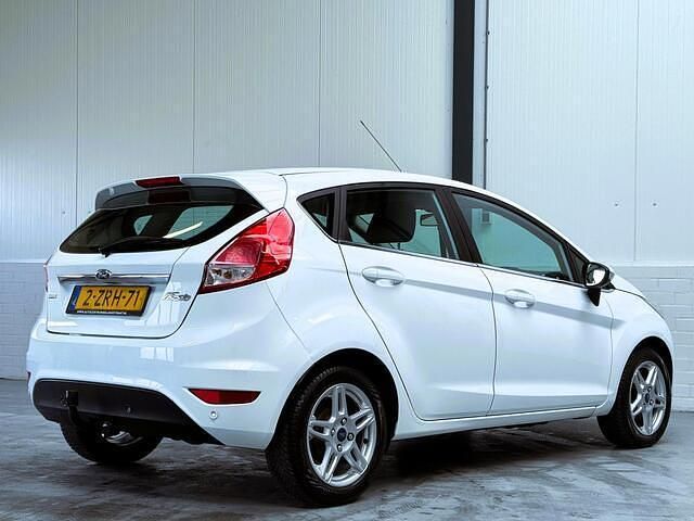 Occasion Ford Fiesta Titanium 101 PK (74 kW) 2015 Wit Hatchback