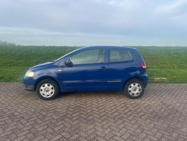 Occasion VW Fox Trendline 54 PK (39 kW) 2005 Blauw Hatchback