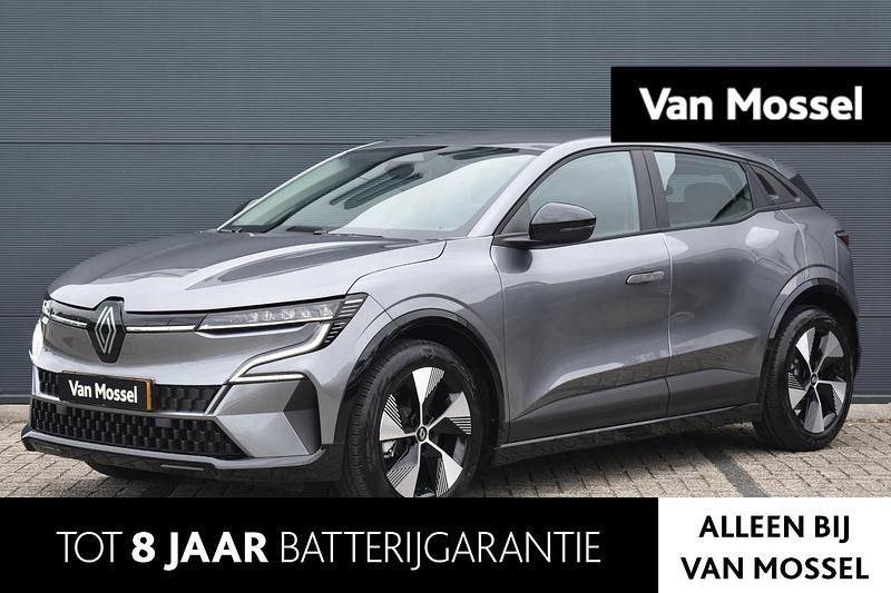 Grijs Nieuw 2025 Renault Mégane Equilibre Hatchback | € 37.235 (Duur) - Afbeelding 1/4
