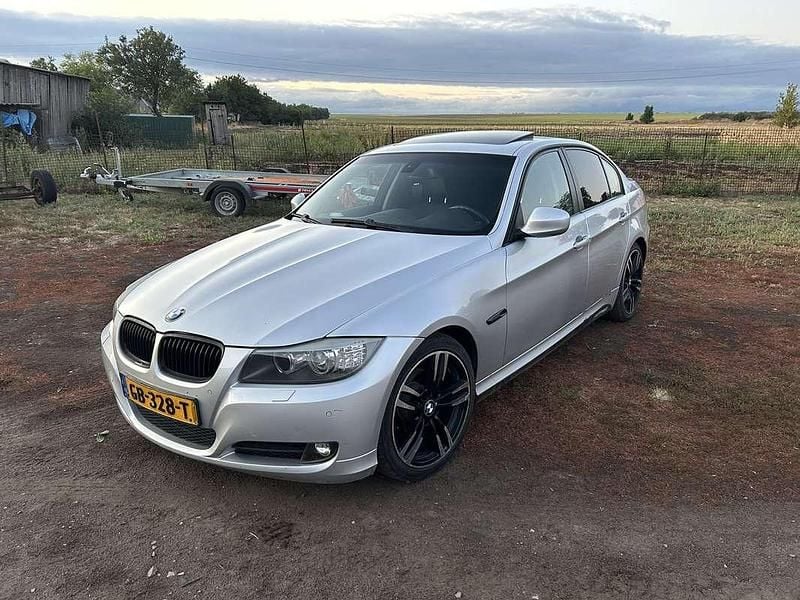 Gebruikt 2009 BMW 318 Executive Sedan | € 4.800 (Goede deal) - Afbeelding 1/4