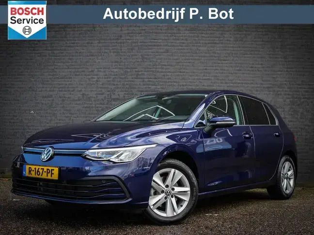 Blauw Gebruikt 2021 VW Golf VIII Life Hatchback | € 24.950 (Super prijs) - Afbeelding 1/4