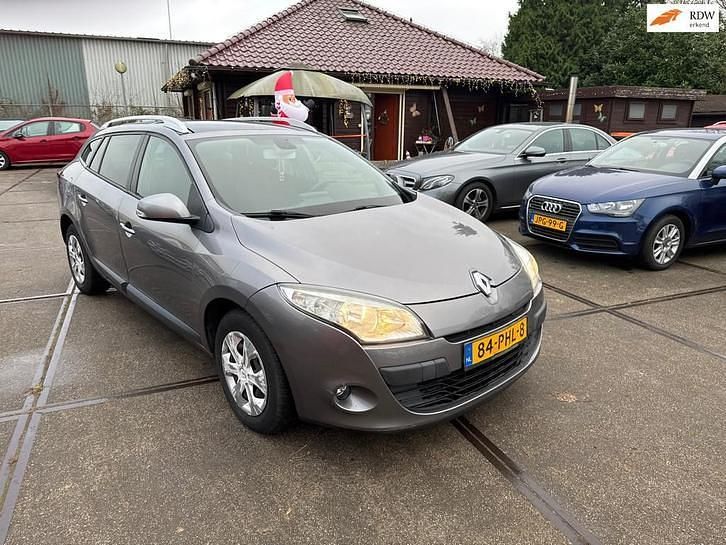 Occasion 2011 Renault Mégane III Expression Stationwagen | € 2.395 (Eerlijke prijs) - Afbeelding 1/4