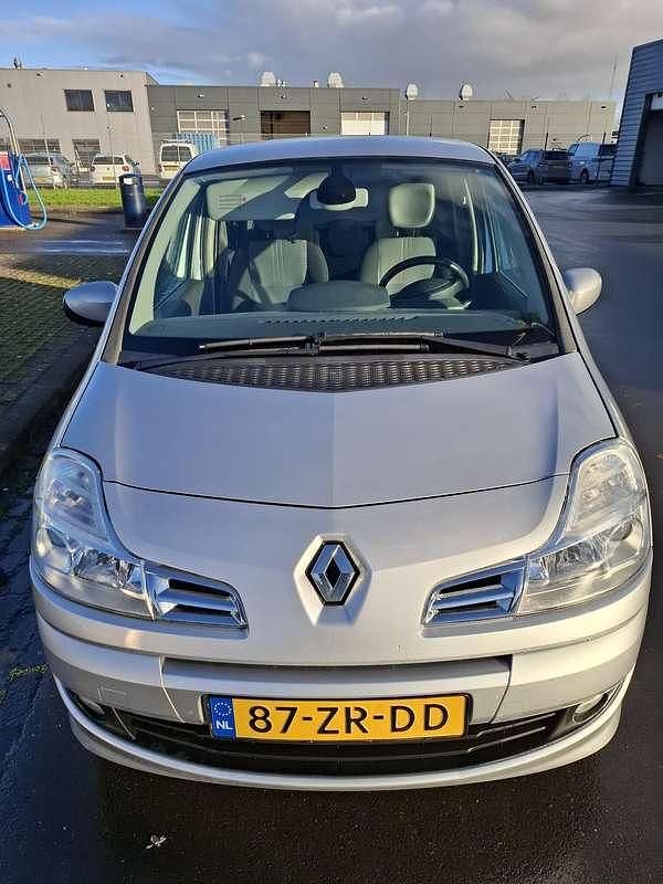 Grijs Gebruikt 2008 Renault Modus Dynamique MPV | € 2.895 (Eerlijke prijs) - Afbeelding 1/4